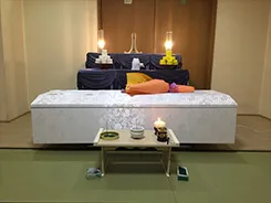 生活保護葬（自己負担0円）の祭壇イメージ